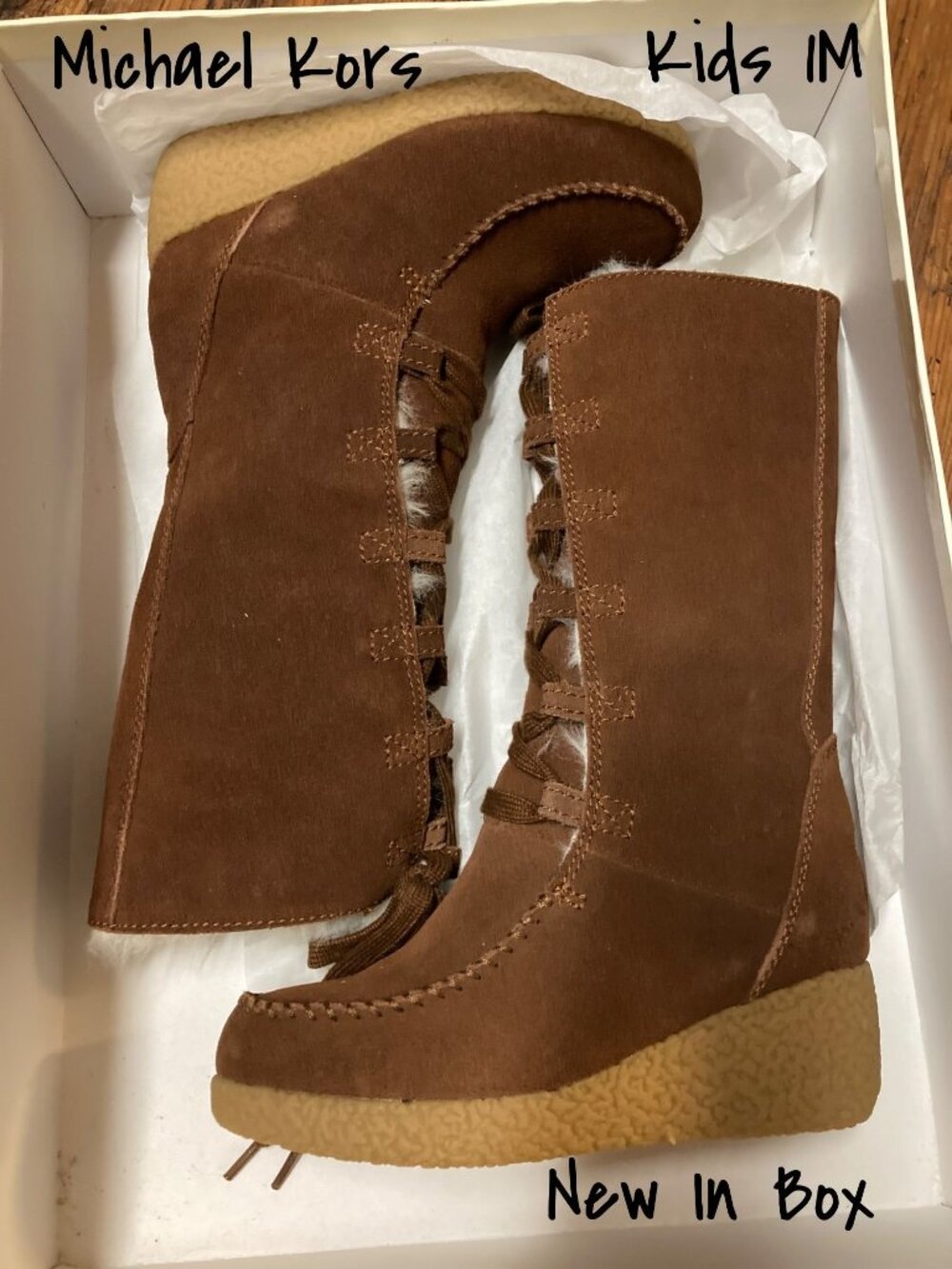 Michael Kors Miss Vanessa Brown Lace-Up Suede Wedge Boots Size 1M New In Box